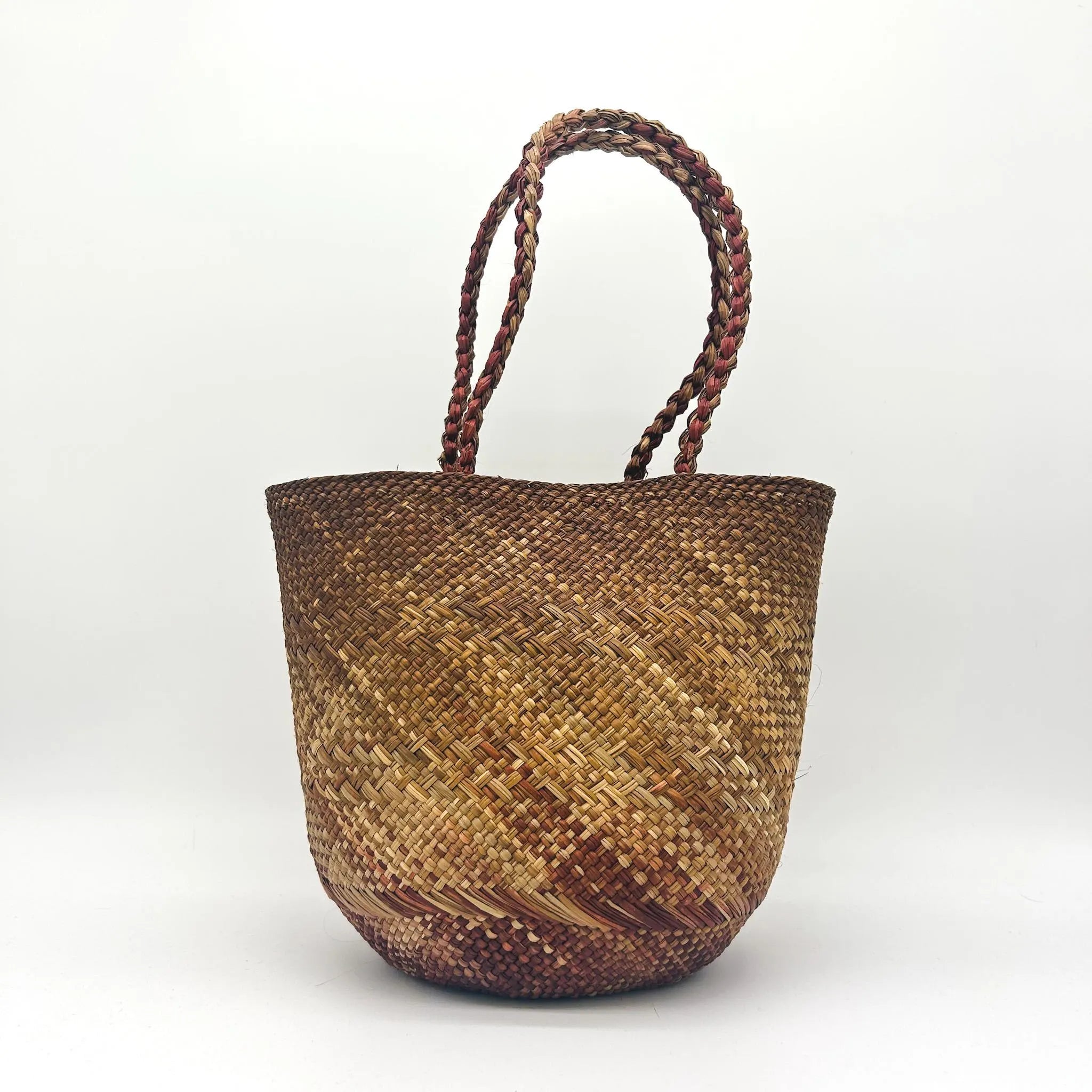 Canasto artesanal pequeño de palma de iraca