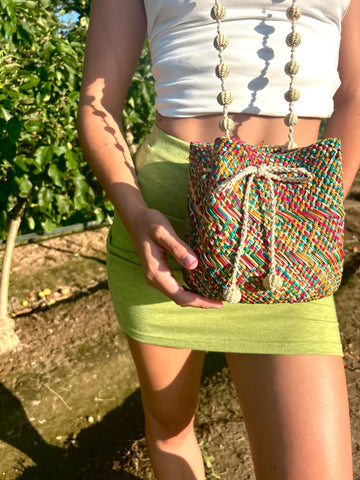 Bolso artesanal de palma de iraca